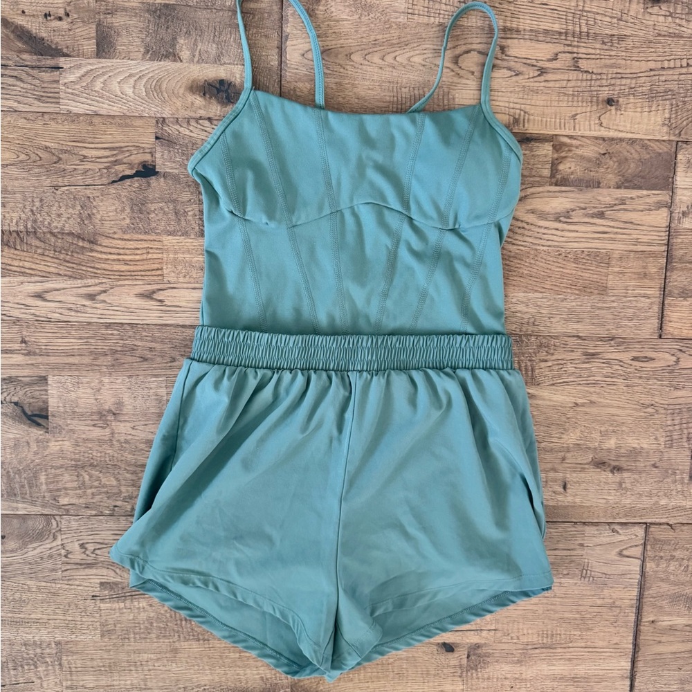Victoria's Secret Pink Ultimate Runsie Workout Romper Built In Bra Size S K‎
